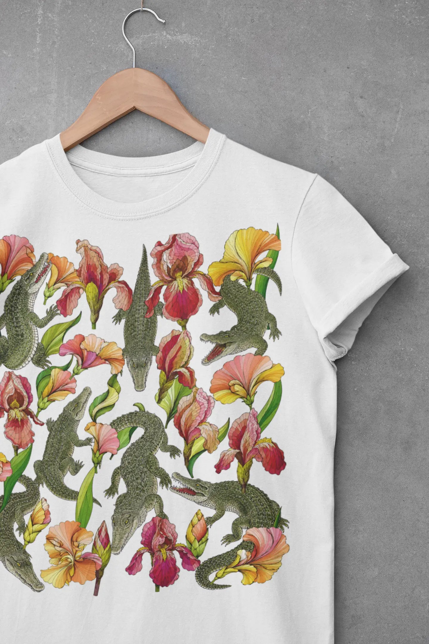 Alligator Wildlife Graphic Tee Shirt, Hoodie Sweatshirt